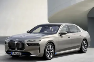 BMW i7 2023 e i7 M70 2024 – lujo eléctrico con versiones para cada estilo