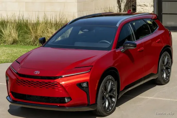 Toyota Crown Signia 2025 – alternativa al Lexus RX con precio más bajo