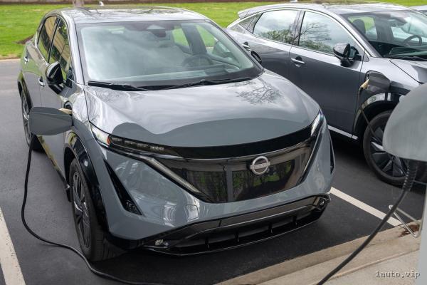 Nissan Ariya 2025 y Ariya NISMO – más carácter para el SUV eléctrico