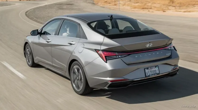 Hyundai Elantra Hybrid 2023 parachoques trasero