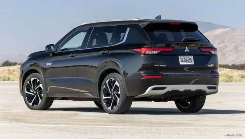 Mitsubishi Outlander PHEV 2024 vista trasera
