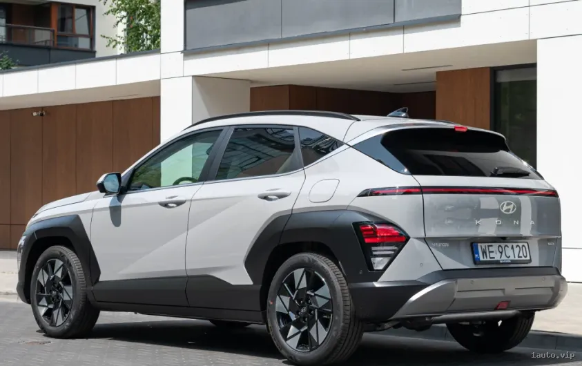 Hyundai Kona 2024 vista lateral