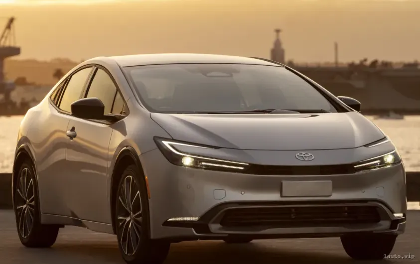 Toyota Prius 2023 – nuevo diseño y un híbrido que por fin emociona