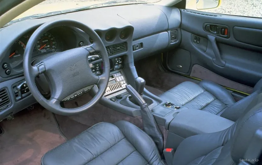 Coupé deportivo Dodge Stealth 1991–96 interior