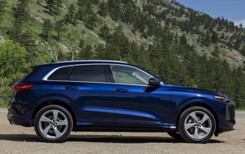 Vista lateral del Audi Q5 2025