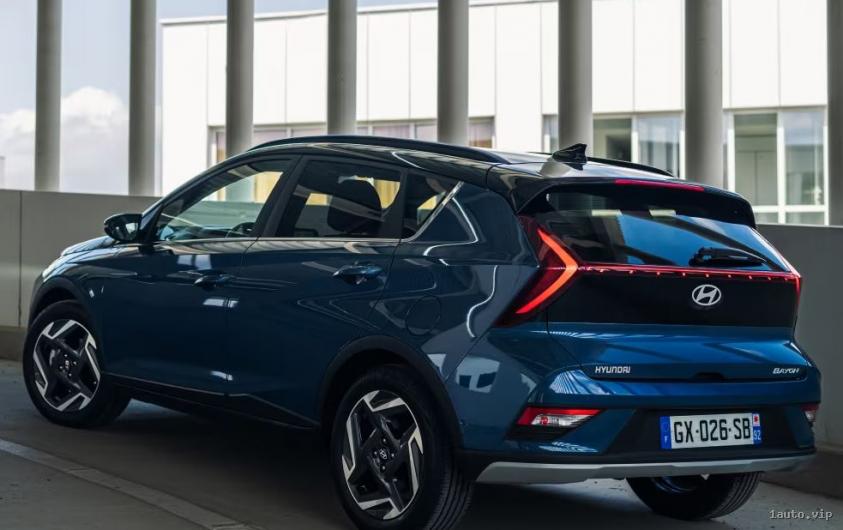  Parachoques trasero y óptica del Hyundai Bayon 2025