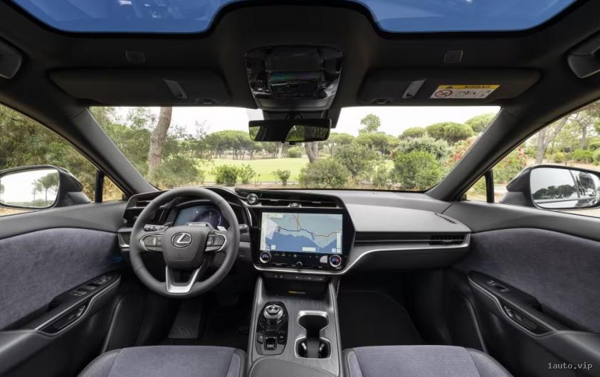 Interior del Lexus RZ