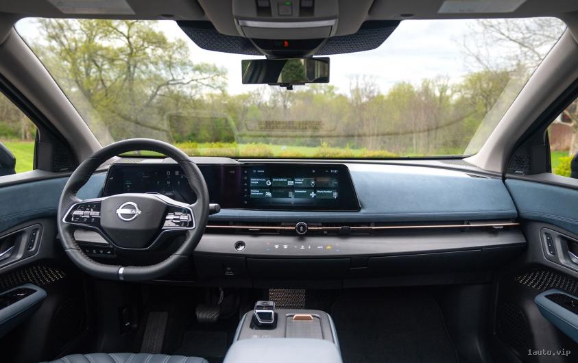 Tablero del Nissan Ariya 2025