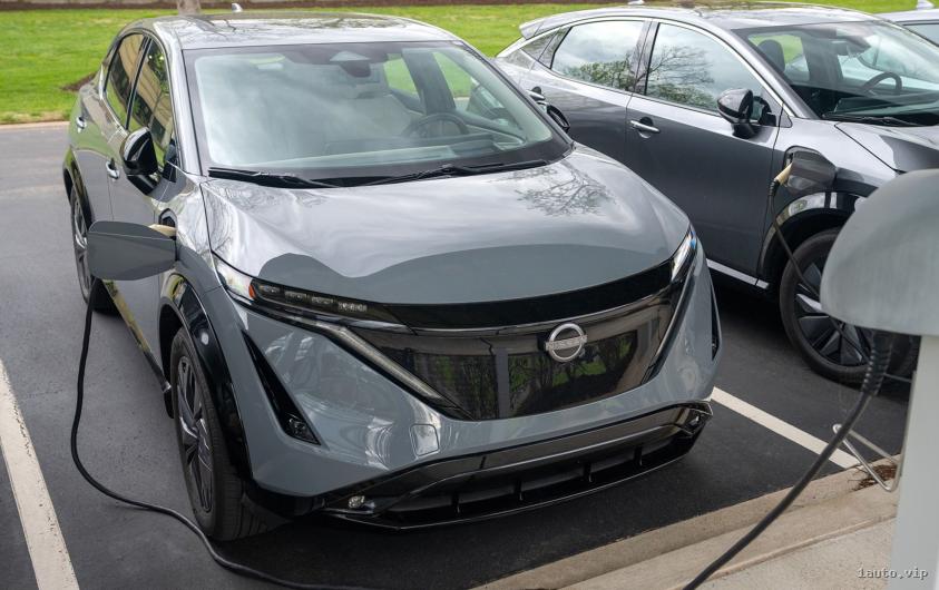 Nissan Ariya 2025 y Ariya NISMO – más carácter para el SUV eléctrico