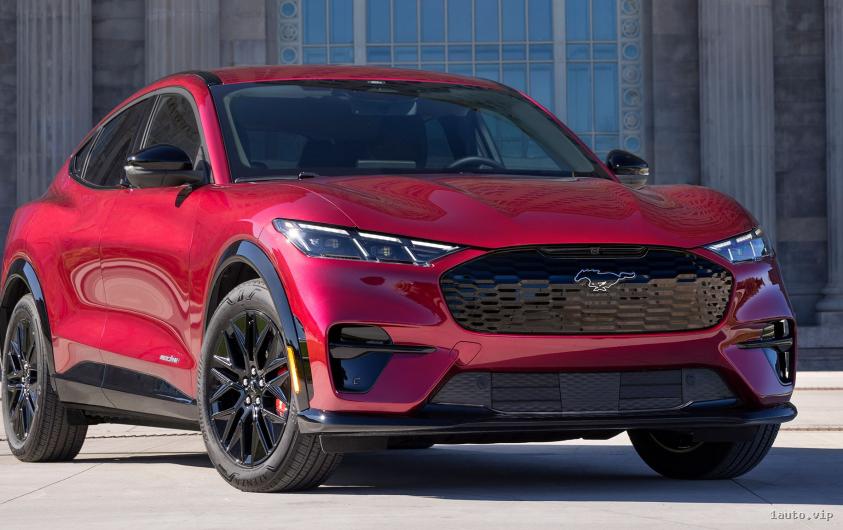 2025 Ford Mustang Mach-E paquete Sport Appearance