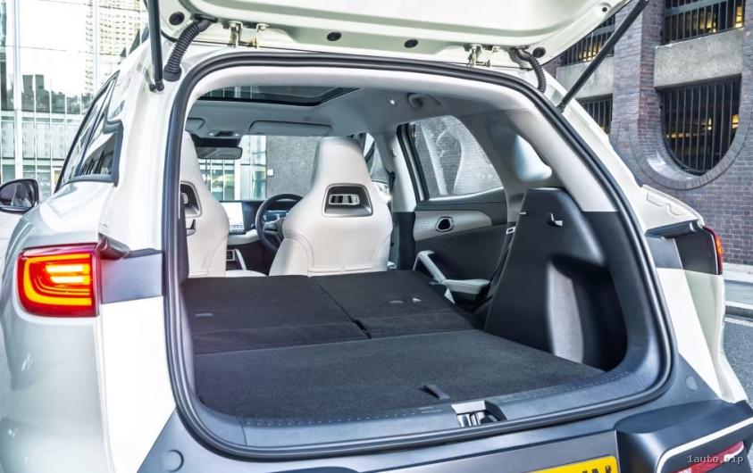 Amplio maletero del BYD Atto 2