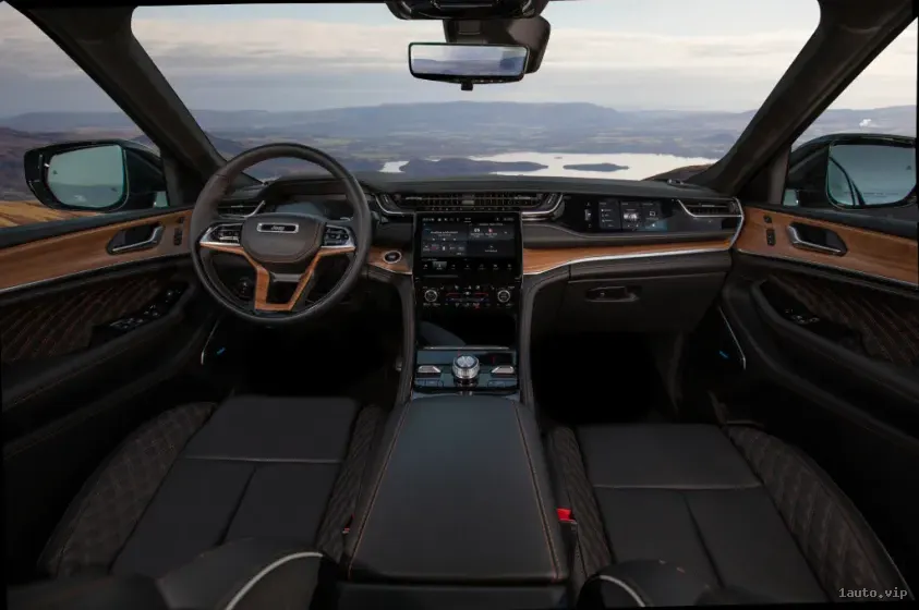 Panel frontal del Jeep Grand Cherokee 4XE Plug-in y lujoso interior