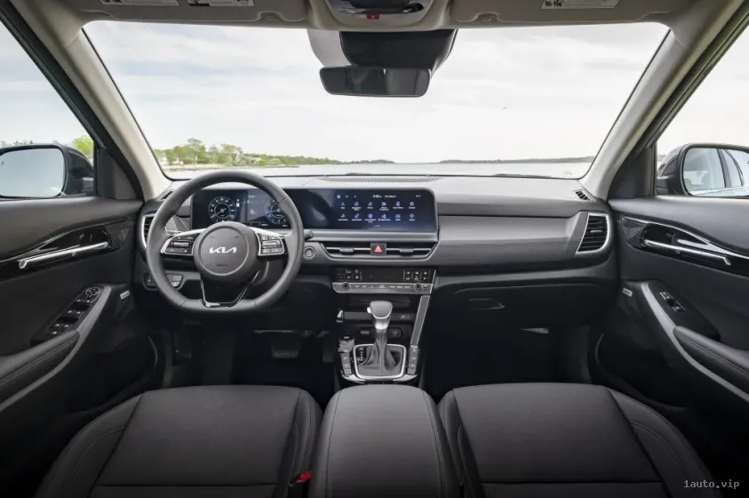 Interior del Kia Seltos 2024