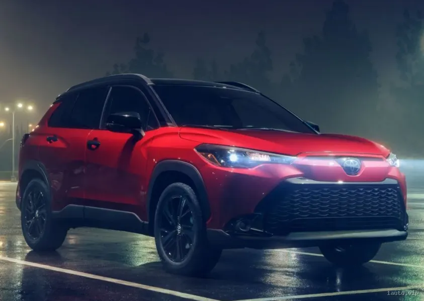 Corolla Cross 2024 versión Nightshade Edition