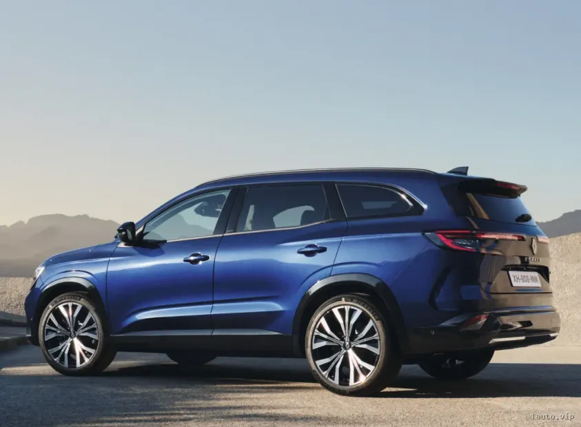 Renault Espace E-TECH Hybrid 2023 carrocería y vista lateral