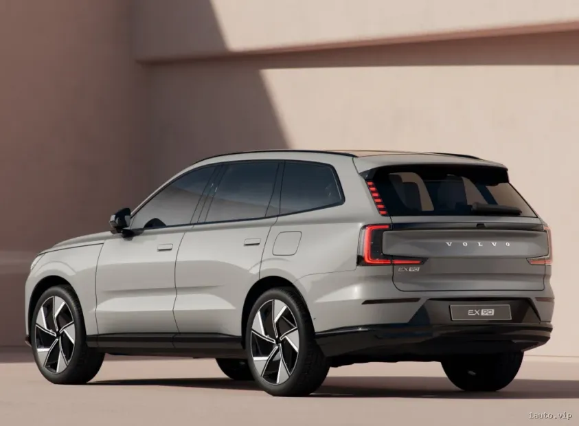 Vista trasera Volvo EX90, diseño de luces traseras