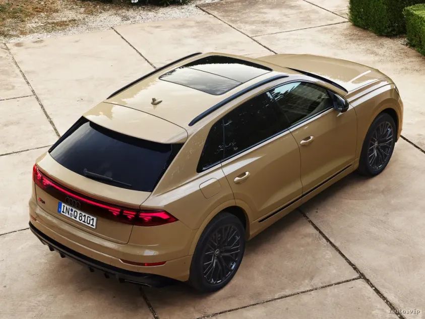 Audi Q8 S line 2023 techo panorámico