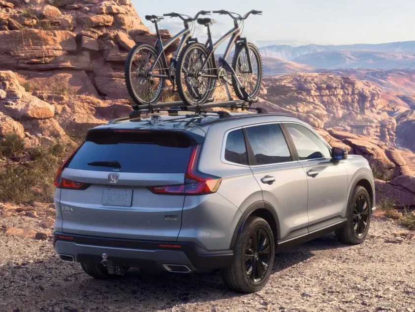 El Honda CR-V Hybrid 2023 es bastante espacioso