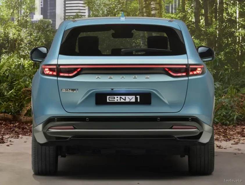 Honda e:Ny1 2024 parachoques trasero y ópticas