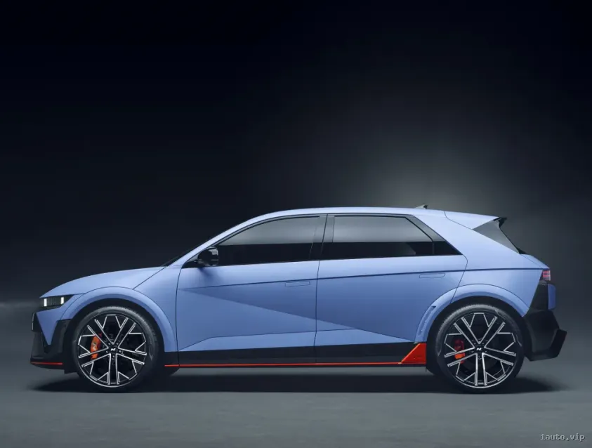 Hyundai Ioniq 5 N 2024 vista lateral