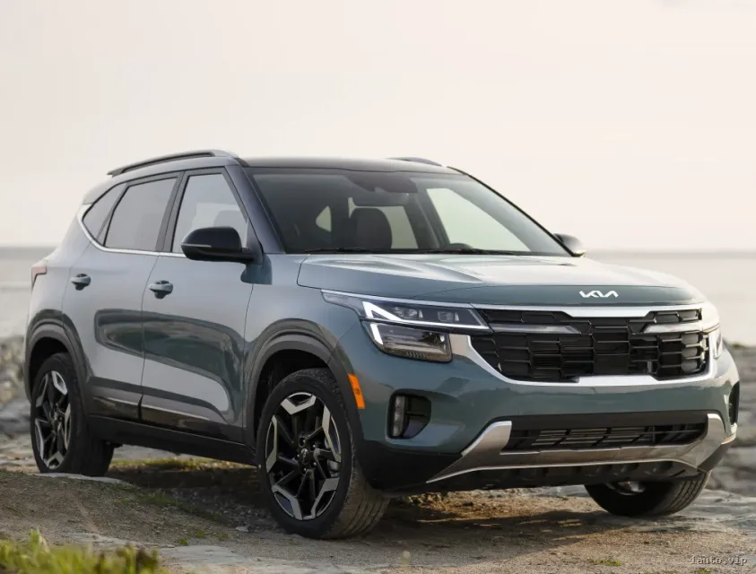 Vista frontal del Kia Seltos 2024